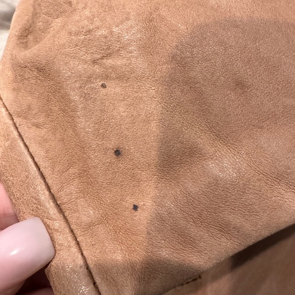 VINTAGE LEATHER TRENCH COAT - Picture 6 of 11